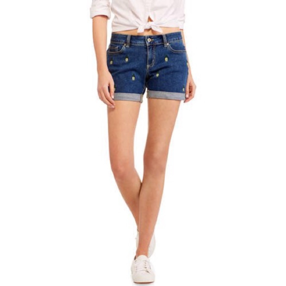 Boyfriend Denim Shorts with Embroidered Pineapples